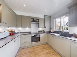 Fitted Kitchen- click for photo gallery